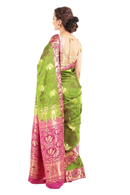 Picture of Parrot Green Color Kanchipuram/Kanjeevaram Silk Saree with Pink Border